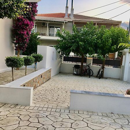 Chris Rea Villa Skiathos Town Exterior photo